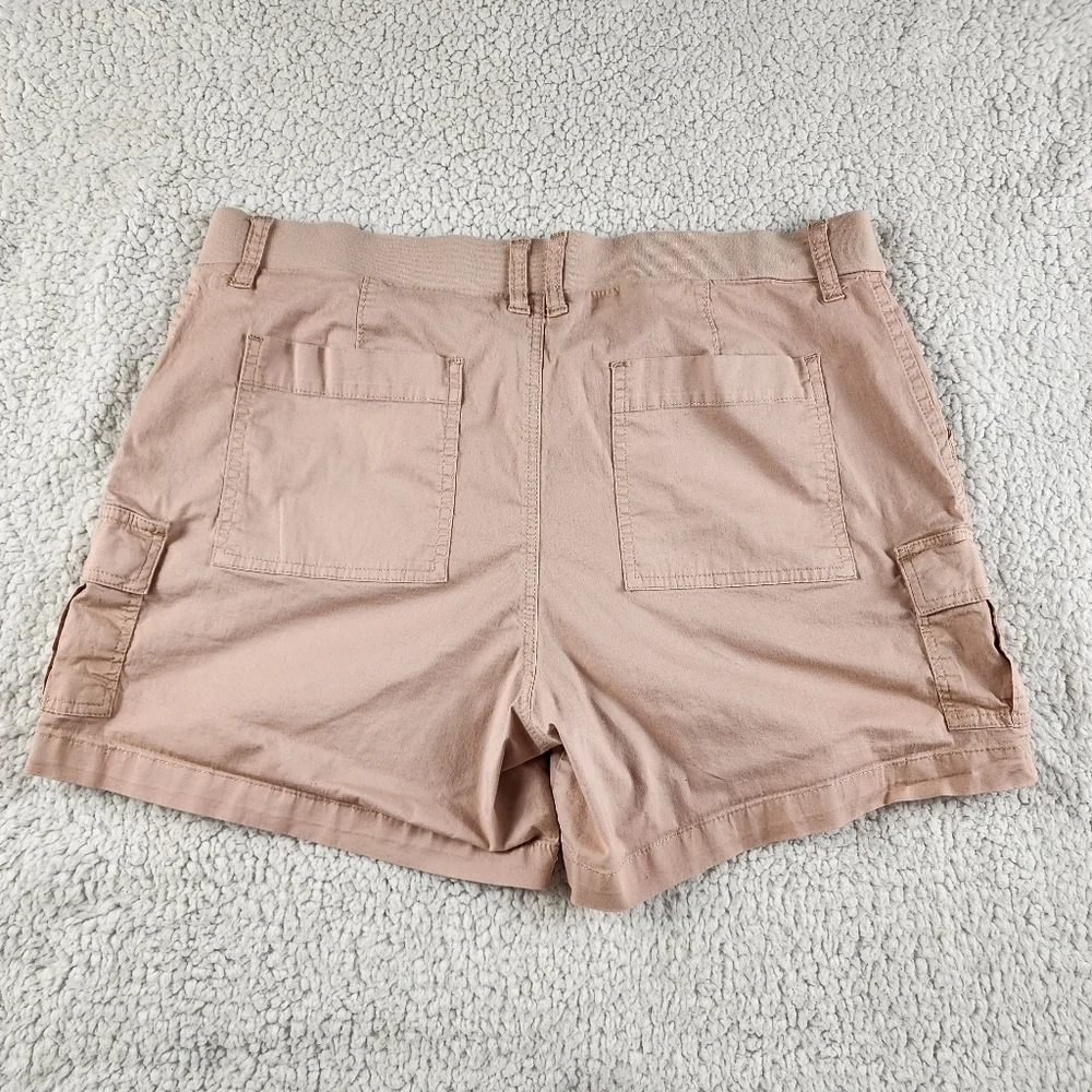 Lee regular fit mid-rise shorts Plus size 18